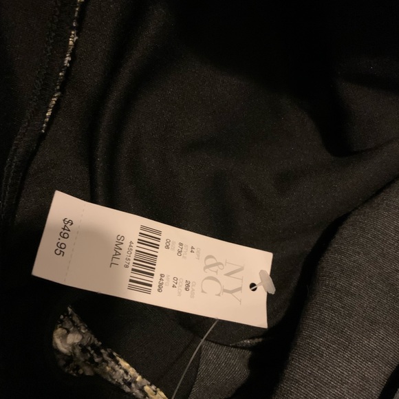 NWT NY & C  top 💥❤️ - Picture 3 of 5